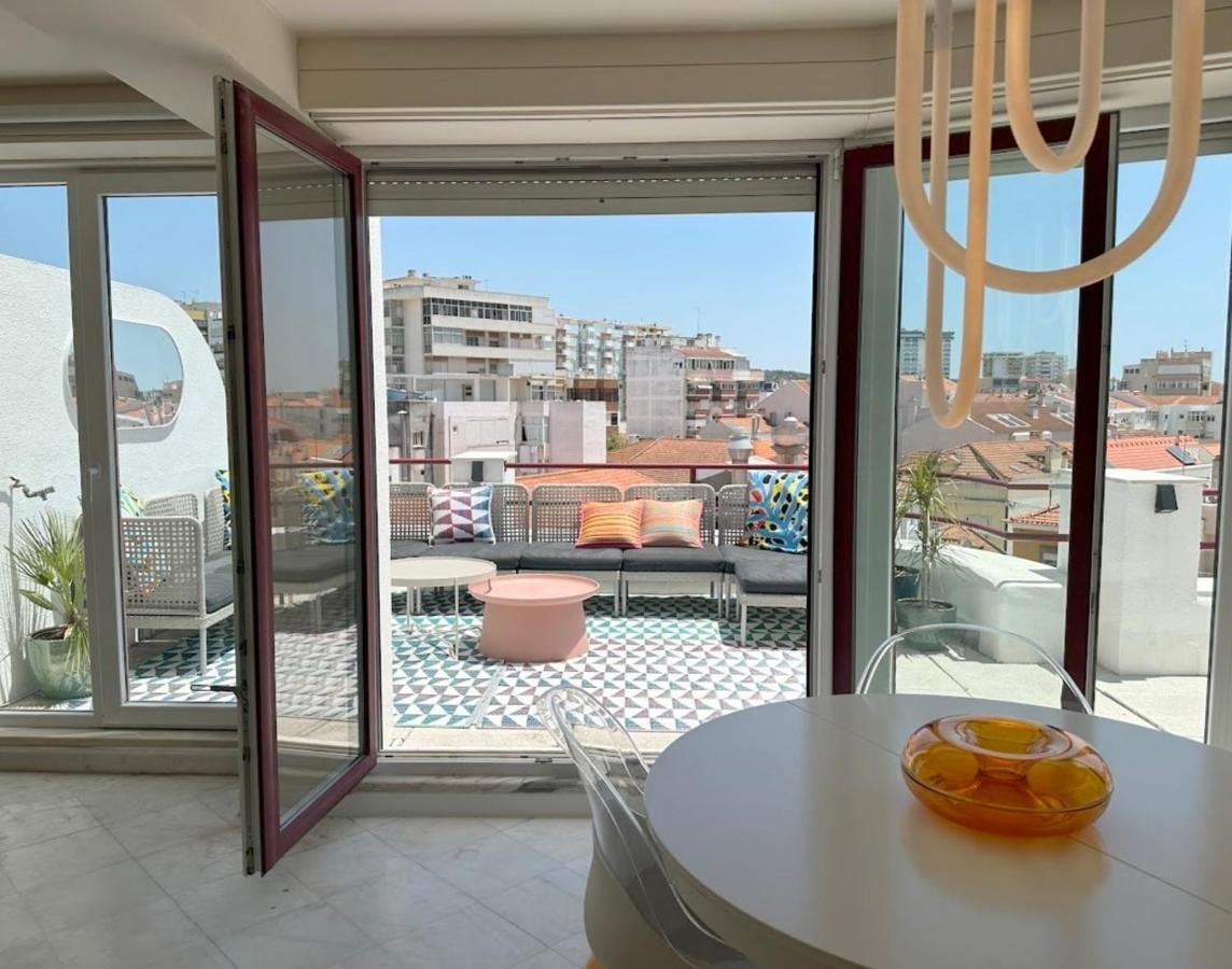 Groovy Caparica Gem With Large Sunny Terrace Lejlighed Costa de Caparica Eksteriør billede